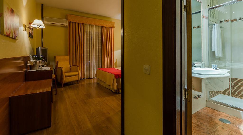 Bailén Hotel Zodiaco מראה חיצוני תמונה