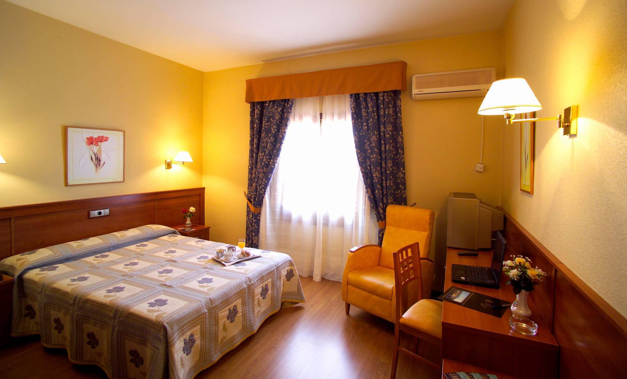 Bailén Hotel Zodiaco חדר תמונה
